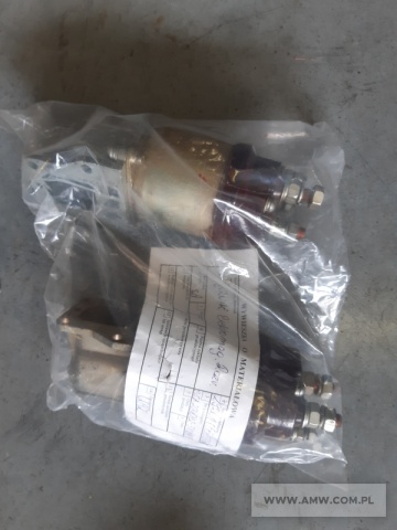 Części zamienne do samochodu UAZ - pakiet zawierający 7 poz. asort. (wg oddzielnego wykazu), w tym m.in.: szczotkotrzymacz, cewka zapłonowa, łożysko itp. 